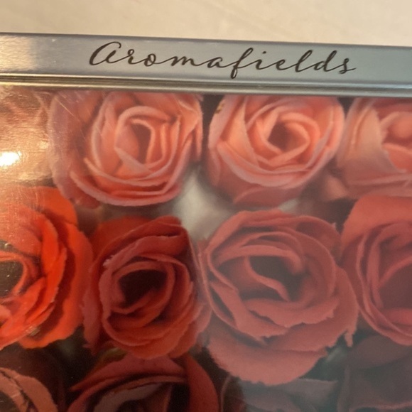 Aromafields rose gardenia soap petals - Picture 2 of 4